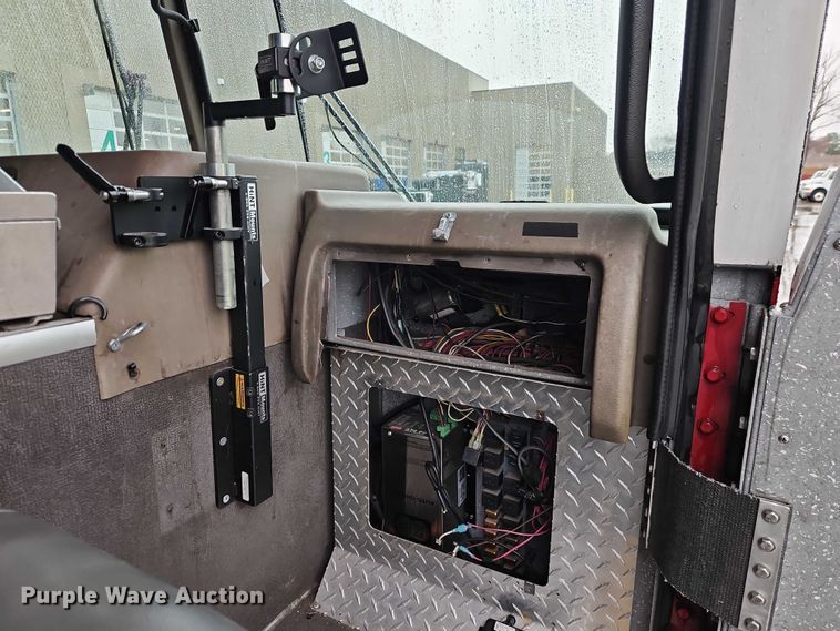 image for item EO4857 2001 Spartan Advantage pumper fire truck