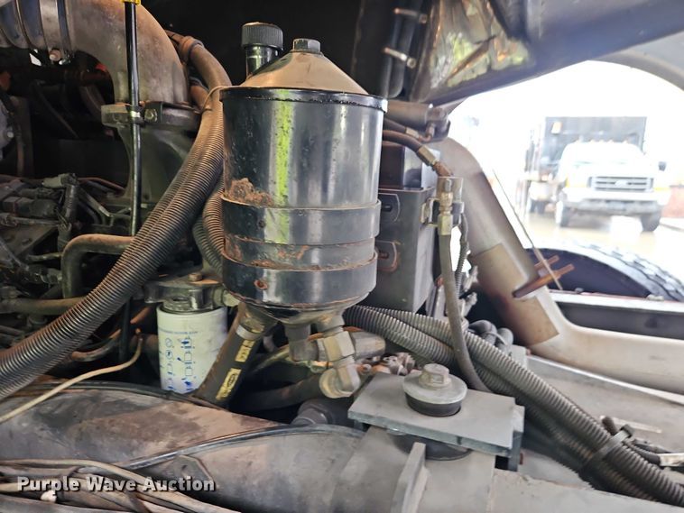 image for item EO4857 2001 Spartan Advantage pumper fire truck