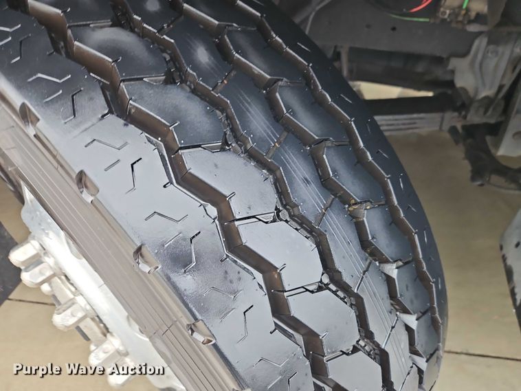 image for item EO4857 2001 Spartan Advantage pumper fire truck