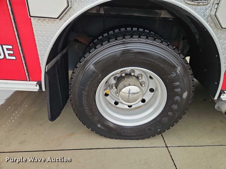 image for item EO4857 2001 Spartan Advantage pumper fire truck