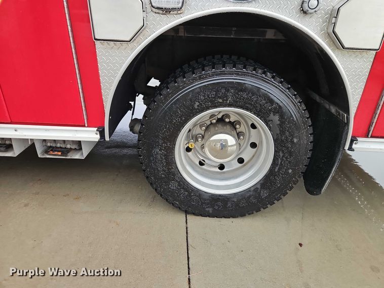 image for item EO4857 2001 Spartan Advantage pumper fire truck