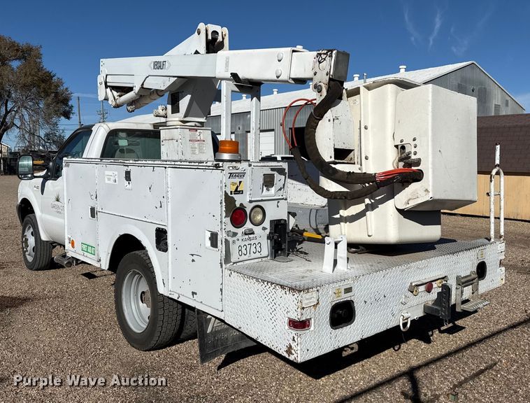 image for item EP2519 1999 Ford F450 bucket truck