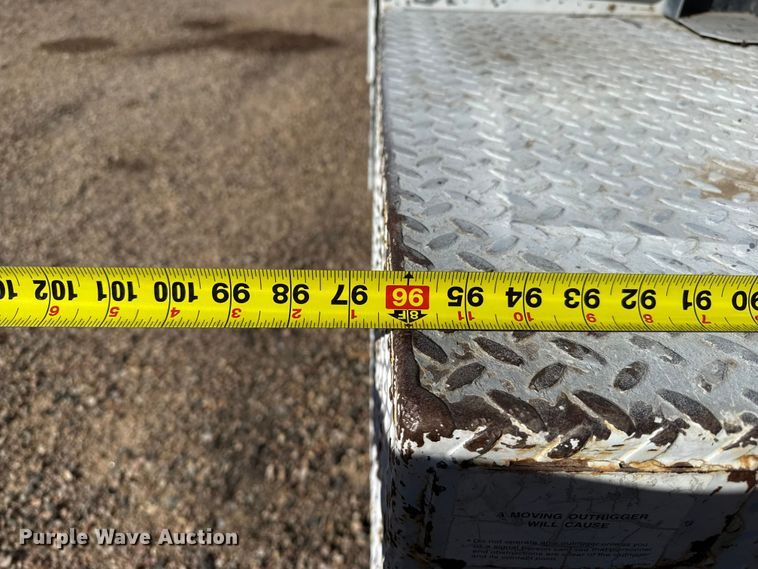 image for item EP2519 1999 Ford F450 bucket truck