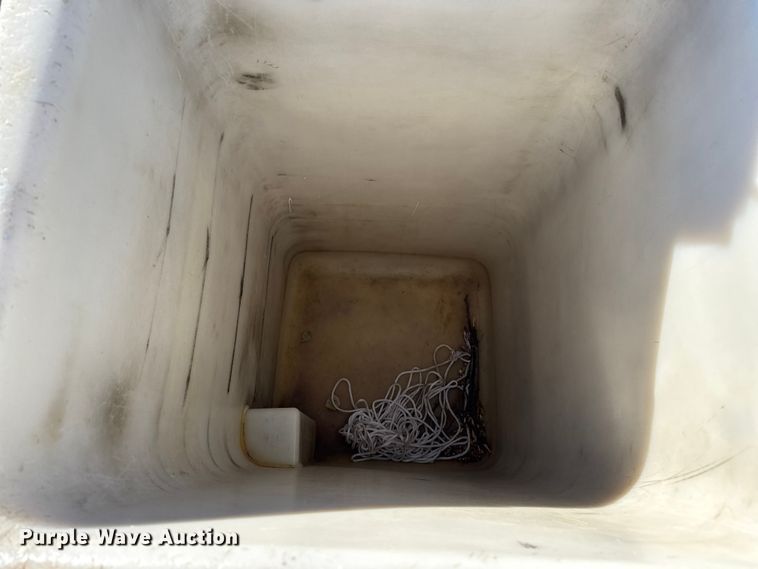 image for item EP2519 1999 Ford F450 bucket truck