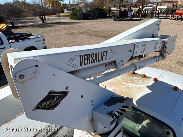 image for item EP2519 1999 Ford F450 bucket truck