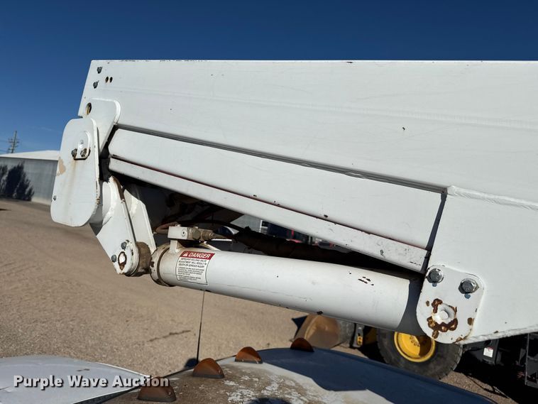 image for item EP2519 1999 Ford F450 bucket truck