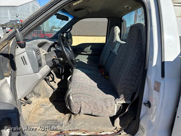 image for item EP2519 1999 Ford F450 bucket truck