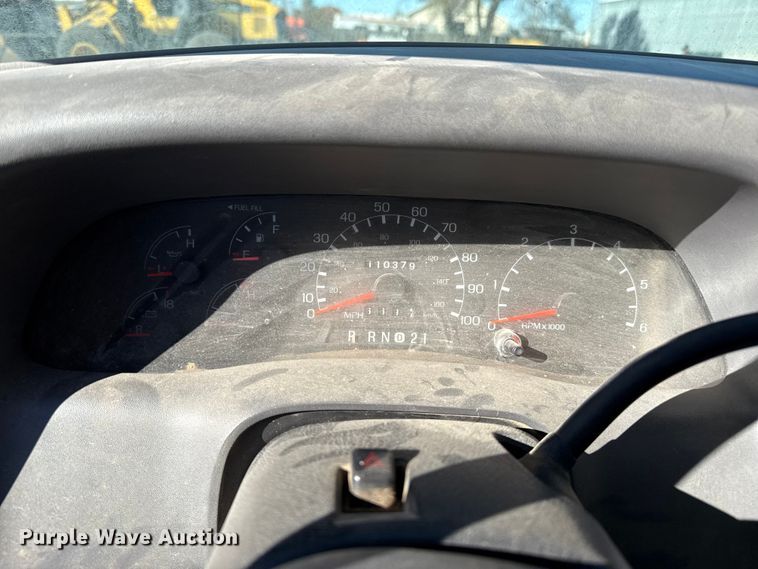 image for item EP2519 1999 Ford F450 bucket truck