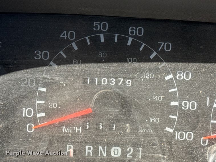 image for item EP2519 1999 Ford F450 bucket truck