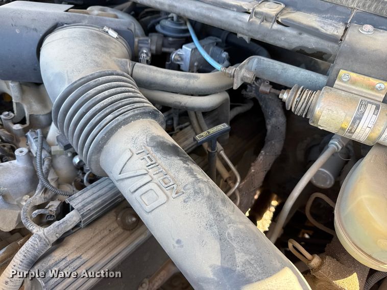 image for item EP2519 1999 Ford F450 bucket truck