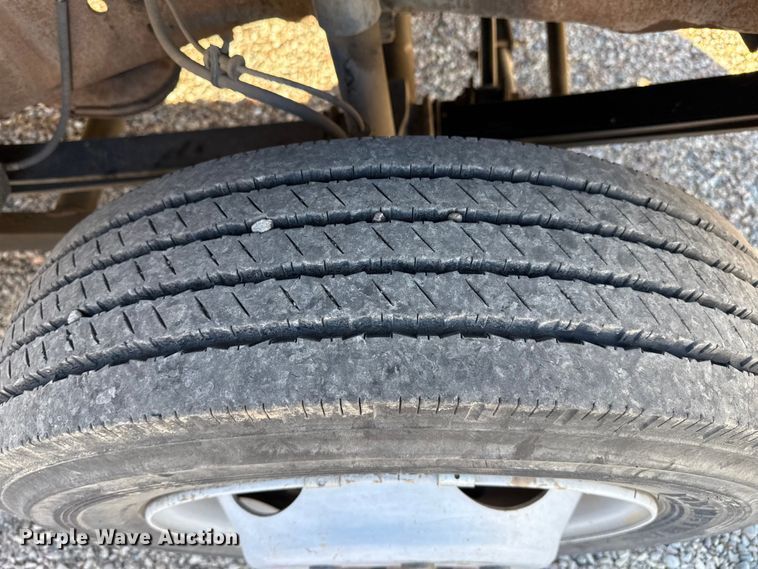 image for item EP2519 1999 Ford F450 bucket truck