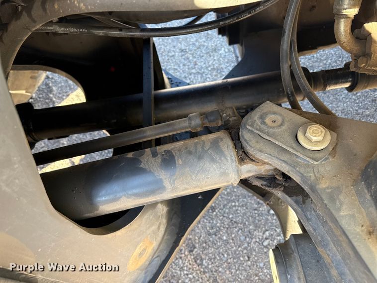 image for item EP2520 2006 Komatsu WA250-5L wheel loader