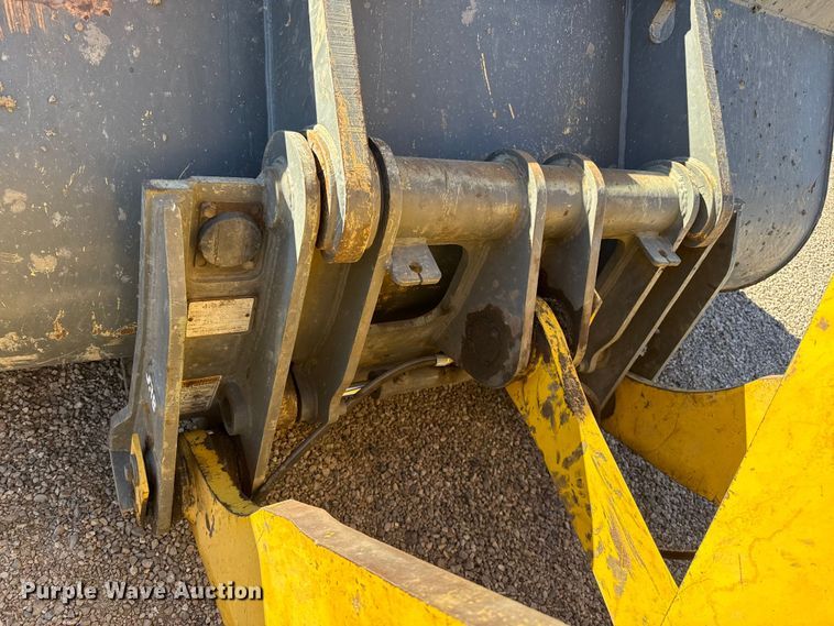 image for item EP2520 2006 Komatsu WA250-5L wheel loader