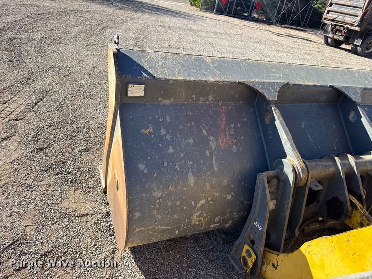 image for item EP2520 2006 Komatsu WA250-5L wheel loader