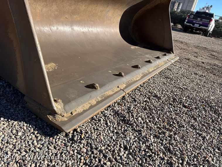 image for item EP2520 2006 Komatsu WA250-5L wheel loader