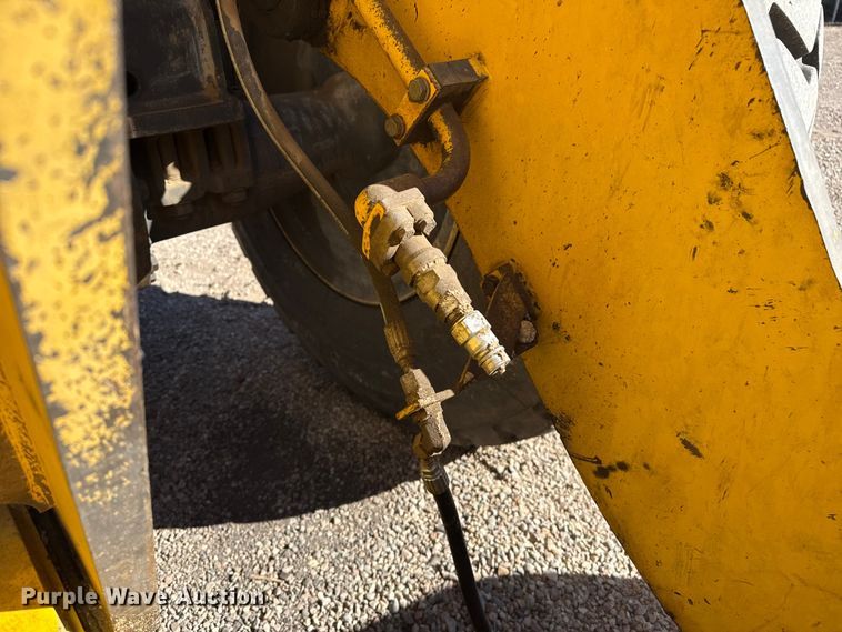 image for item EP2520 2006 Komatsu WA250-5L wheel loader