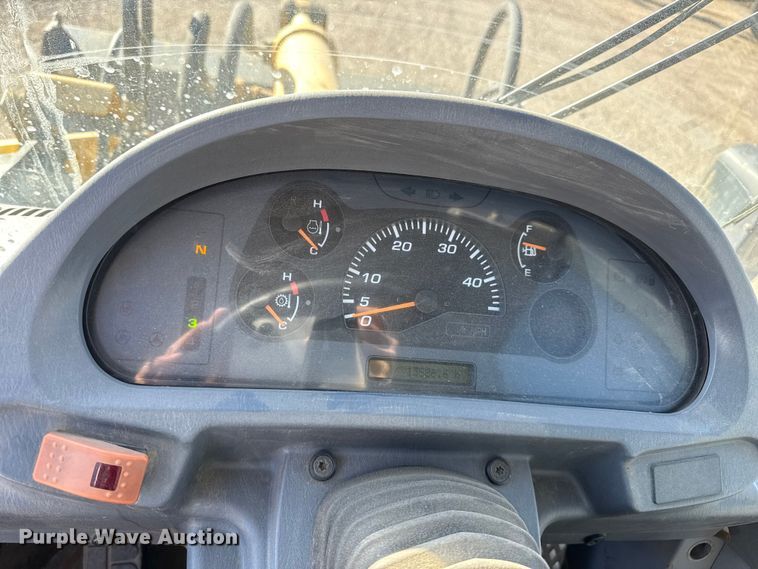 image for item EP2520 2006 Komatsu WA250-5L wheel loader