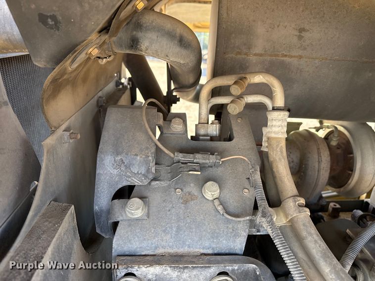 image for item EP2520 2006 Komatsu WA250-5L wheel loader