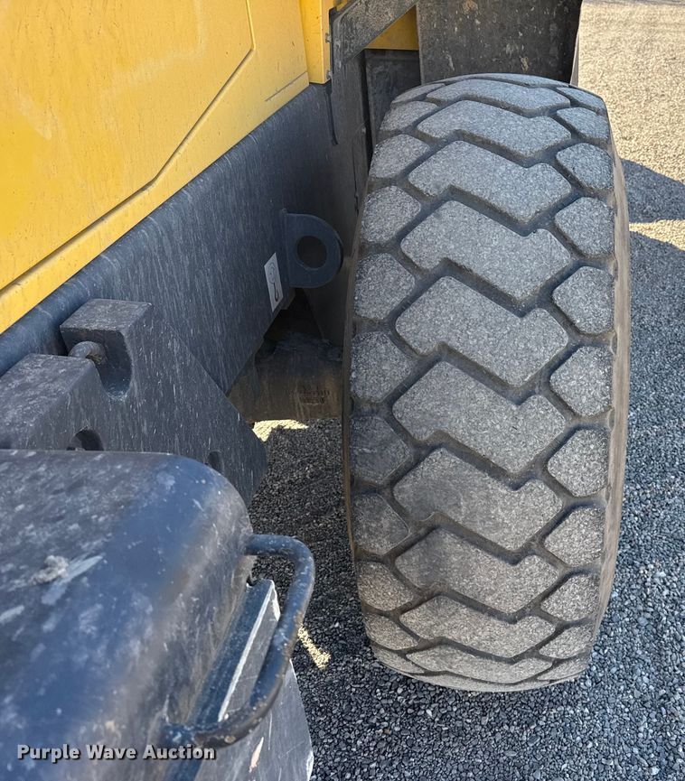 image for item EP2520 2006 Komatsu WA250-5L wheel loader