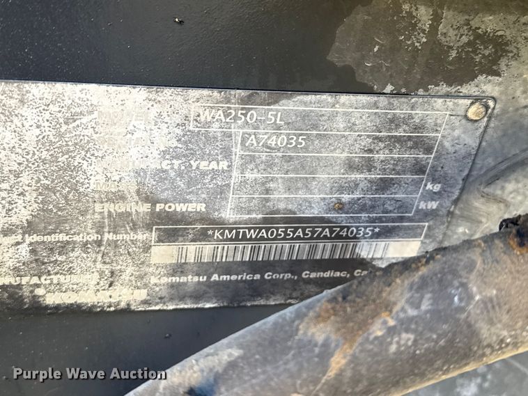 image for item EP2520 2006 Komatsu WA250-5L wheel loader