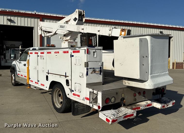 image for item ER0269 1998 GMC Sierra C3500 bucket truck