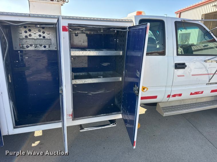 image for item ER0269 1998 GMC Sierra C3500 bucket truck