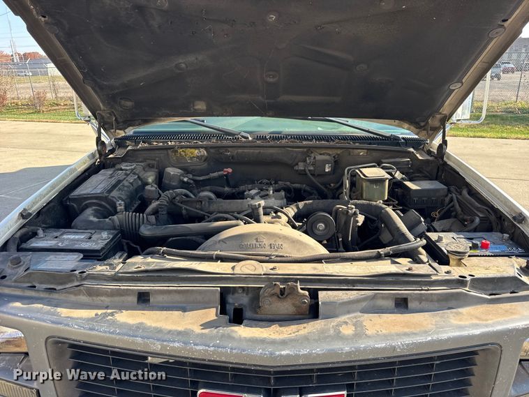 image for item ER0269 1998 GMC Sierra C3500 bucket truck