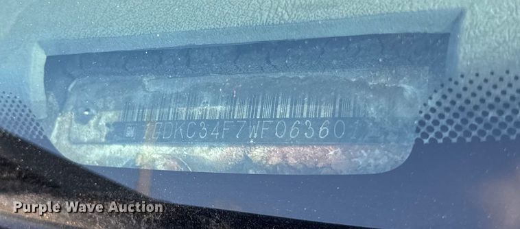 image for item ER0269 1998 GMC Sierra C3500 bucket truck