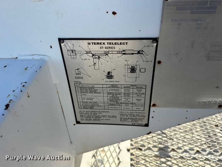 image for item ER0270 2003 Chevrolet C7500 forestry bucket truck
