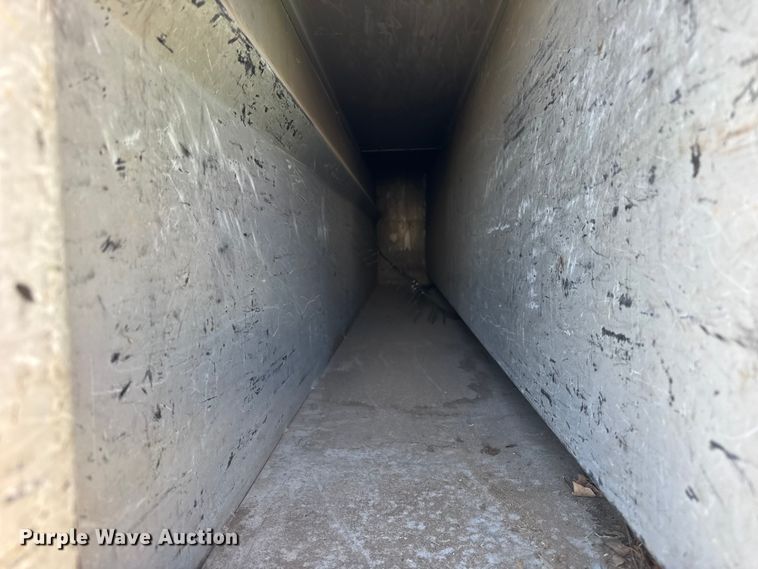 image for item ER0270 2003 Chevrolet C7500 forestry bucket truck