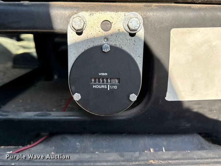 image for item ER0270 2003 Chevrolet C7500 forestry bucket truck