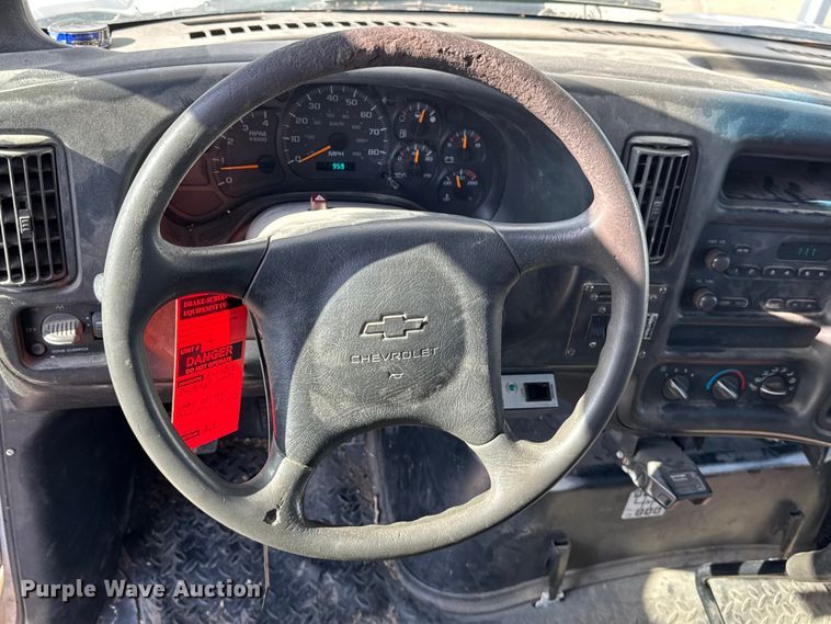 image for item ER0270 2003 Chevrolet C7500 forestry bucket truck