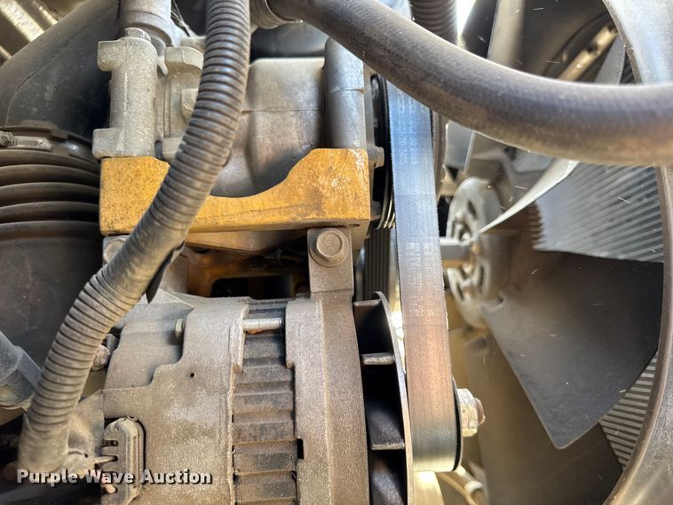 image for item ER0270 2003 Chevrolet C7500 forestry bucket truck