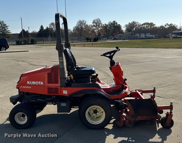 image for item ER0271 Kubota F3080 lawn mower