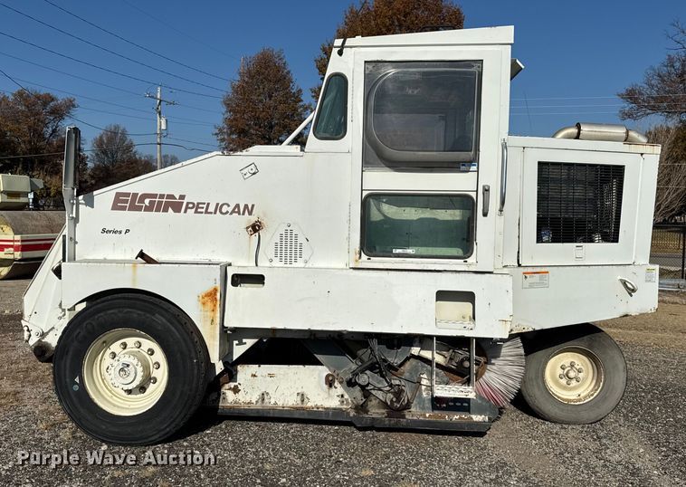 image for item ER0273 Elgin Pelican street sweeper