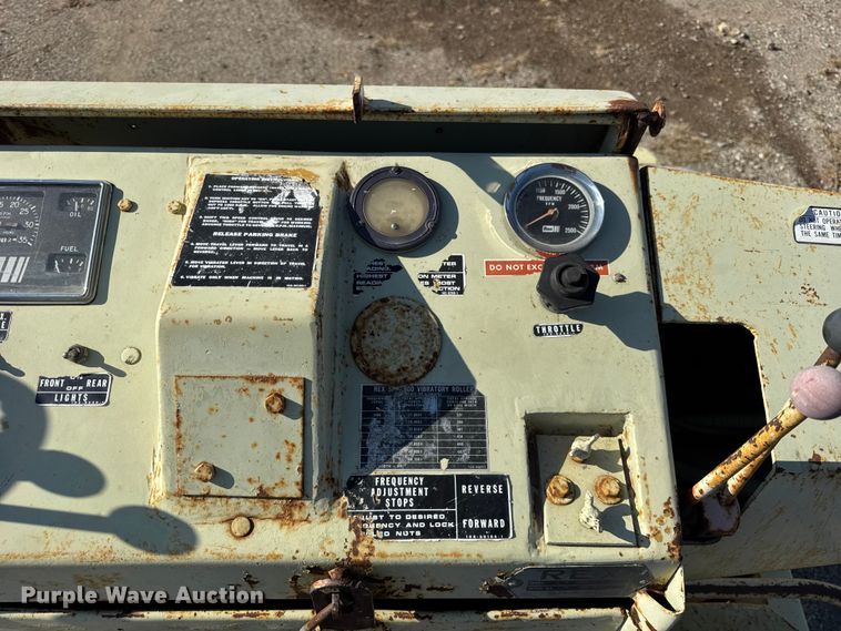 image for item ER0274 REX SP900 single drum vibratory roller