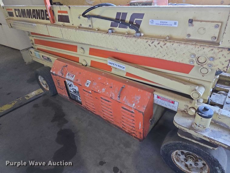 image for item ES2534 JLG CM-2033 scissor lift