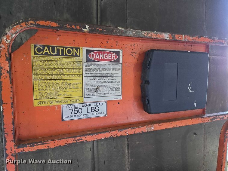 image for item ES2534 JLG CM-2033 scissor lift