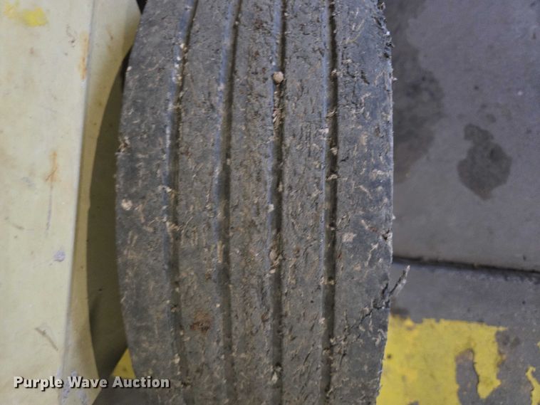 image for item ES2534 JLG CM-2033 scissor lift