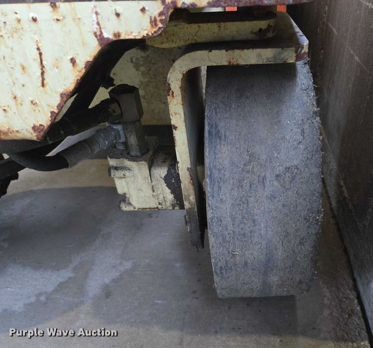 image for item ES2534 JLG CM-2033 scissor lift