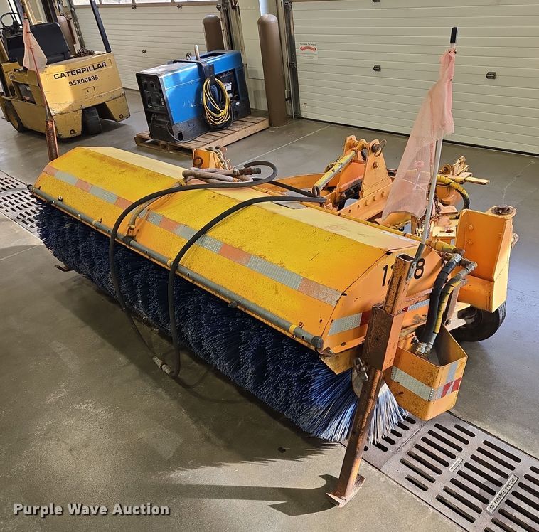 image for item ES2545 Broom