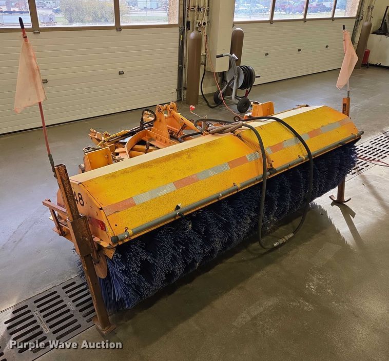 image for item ES2545 Broom