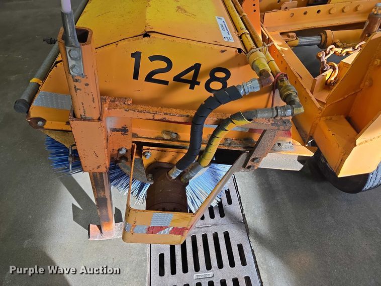 image for item ES2545 Broom