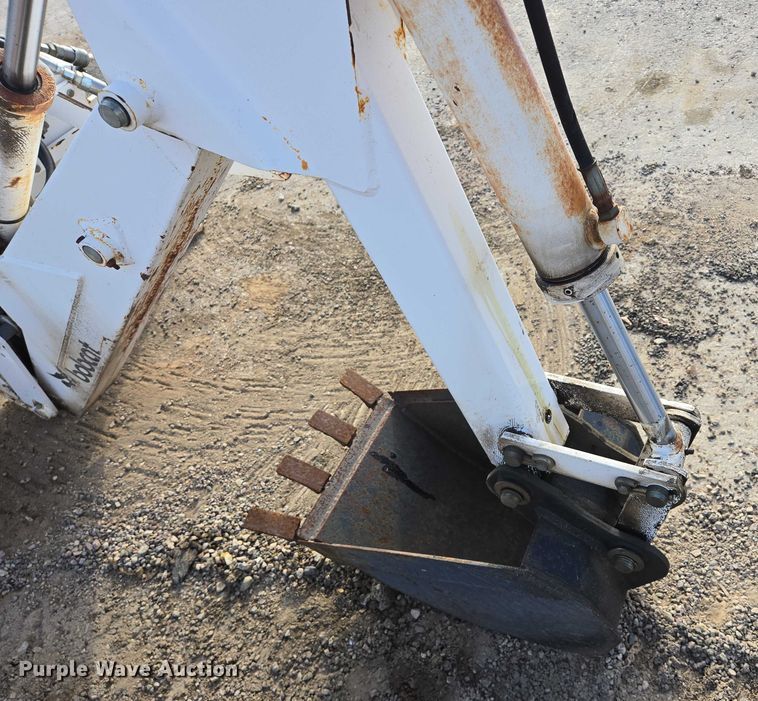 image for item ES2547 Bobcat 905B skid steer backhoe