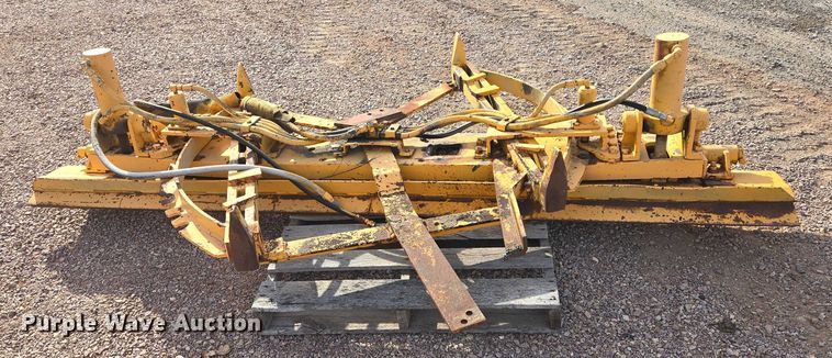 image for item ES2548 10'W mid-mount plow