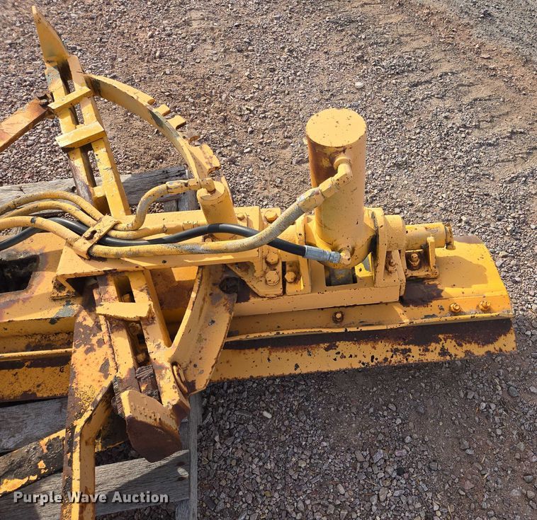 image for item ES2548 10'W mid-mount plow