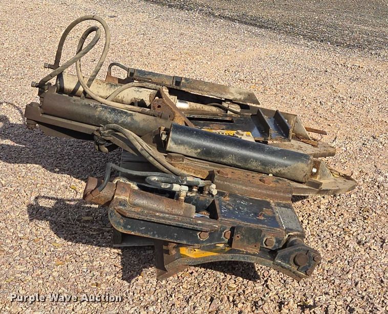 image for item ES2549 8'W mid-mount plow