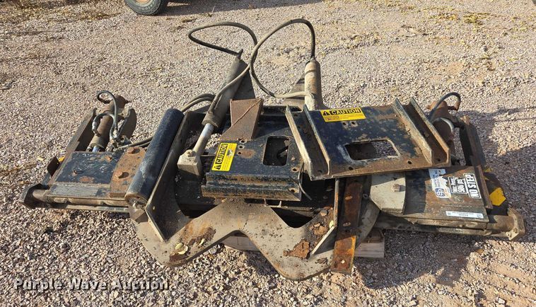 image for item ES2549 8'W mid-mount plow