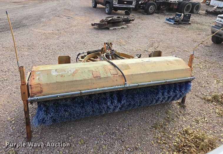 image for item ES2550 Broom