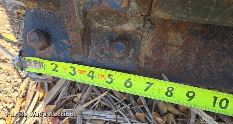 image for item ES2551 8'W mid-mount plow